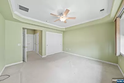 6406 Warrens Way Top Floor &amp; Dee #TOP FLOOR &amp; DEE, Wanaque, NJ 07465 - Photo 27