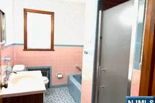 734 Louise Ct, Lyndhurst Township, NJ 07071 - Photo 9