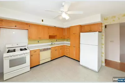 130 Washington Avenue, New Milford, NJ 07646 - Photo 17