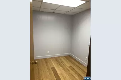 196 Rock Road 2 B #2 B, Glen Rock, NJ 07452 - Photo 15