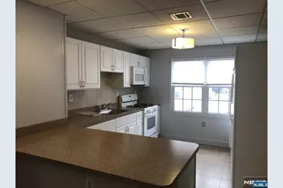 196 Rock Road 2 B #2 B, Glen Rock, NJ 07452 - Photo 7