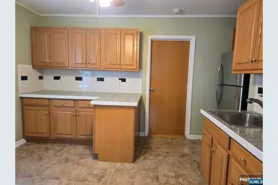 132 Maitland Avenue, Hawthorne, NJ 07506 - Photo 5