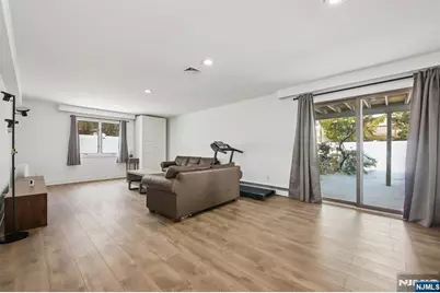 11 Hudson Terrace, Englewood Cliffs, NJ 07632 - Photo 21