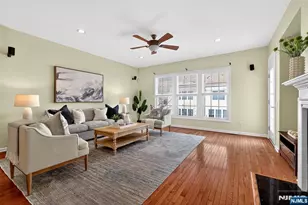 4 Generals Ln, Totowa, NJ 07512 - Photo 9