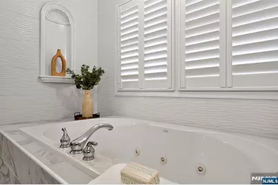 4 Generals Lane, Totowa, NJ 07512 - Photo 35