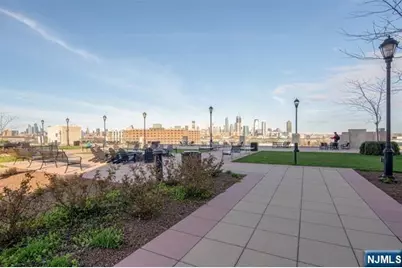 4 Beacon Way Ph 1900 #PH 1900, Jersey City, NJ 07304 - Photo 43