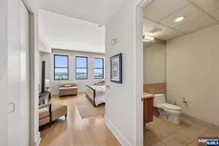 4 Beacon Way Ph 1900, Jersey City, NJ 07304 - Photo 15