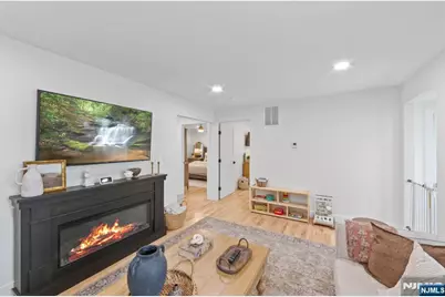 17-11 Berdan Avenue, Fair Lawn, NJ 07410 - Photo 19