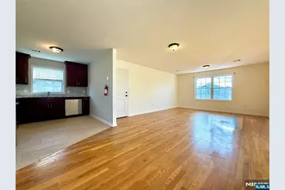 623-625 Magnolia Avenue 2 #2, Elizabeth, NJ 07206 - Photo 3