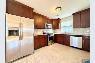 623-625 Magnolia Avenue 2 #2, Elizabeth, NJ 07206 - Photo 1