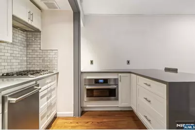 3050 Edwin Avenue #2D, Fort Lee, NJ 07024 - Photo 7