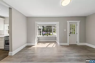 56 E Madison Avenue, Cresskill, NJ 07626 - Photo 9