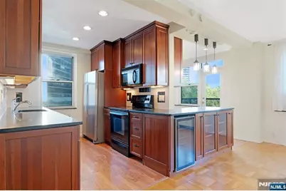 1450 Palisade 3I #3I, Fort Lee, NJ 07024 - Photo 3