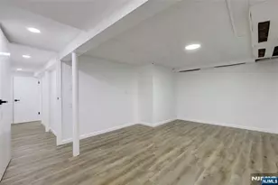 4-21 Saddle River, Fair Lawn, NJ 07410 - Photo 31