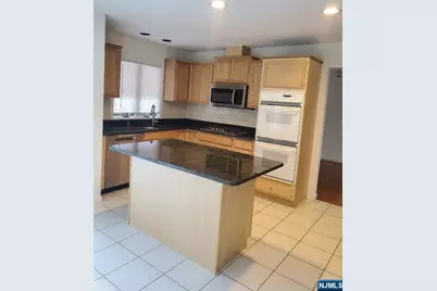 822 Hemlock Court T158 #T158, Norwood, NJ 07648 - Photo 3