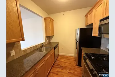 100 Park Avenue 202 #202, Hillsdale, NJ 07642 - Photo 9