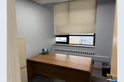 1051 Bloomfield Avenue 2A #2A, Clifton, NJ 07012 - Photo 5