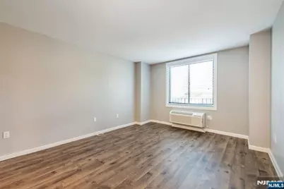 115 Polifly Road 5D #5D, Hackensack, NJ 07601 - Photo 9