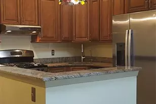 1060 Ash Dr, Mahwah, NJ 07430 - Photo 3