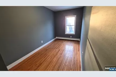 104 Wallington Avenue, Wallington, NJ 07057 - Photo 15