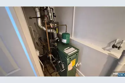 104 Wallington Avenue, Wallington, NJ 07057 - Photo 17