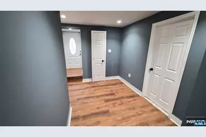 104 Wallington Avenue, Wallington, NJ 07057 - Photo 5