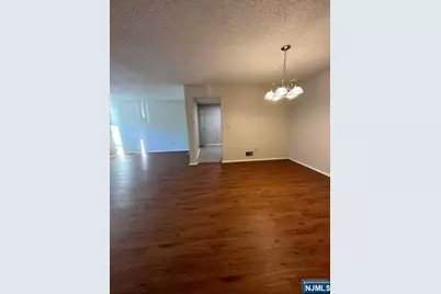 499 Quince Court, Mahwah, NJ 07430 - Photo 9