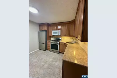 499 Quince Court, Mahwah, NJ 07430 - Photo 5