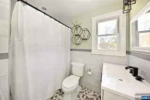 262 Spring Valley Ave, Hackensack, NJ 07601 - Photo 19