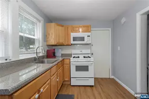 51 Ampere Pkwy, East Orange, NJ 07017 - Photo 13