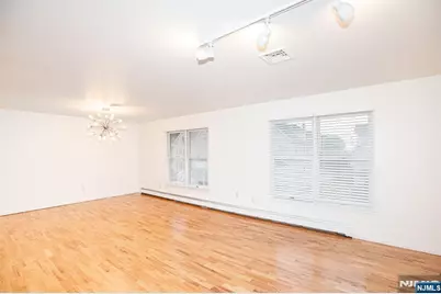 2052 Hoefleys Lane, Fort Lee, NJ 07024 - Photo 9