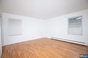 2052 Hoefleys Ln, Fort Lee, NJ 07024 - Photo 11