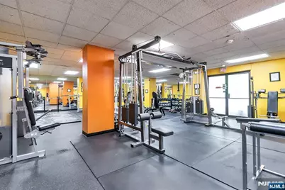 1836 Harmon Cove Tower 1836 #1836, Secaucus, NJ 07094 - Photo 17