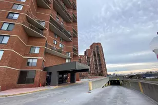 1836 Harmon Cove Tower 1836, Secaucus, NJ 07094 - Photo 25