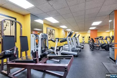 1836 Harmon Cove Tower 1836 #1836, Secaucus, NJ 07094 - Photo 19