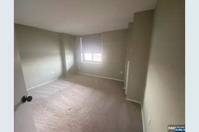 1836 Harmon Cove Tower 1836 #1836, Secaucus, NJ 07094 - Photo 9