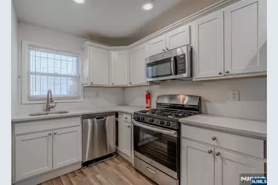 562 18th Street, Newark, NJ 07103 - Photo 7