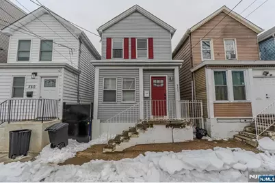562 18th Street, Newark, NJ 07103 - Photo 1