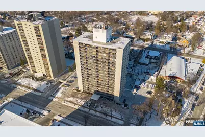 277 Prospect Avenue 18B #18B, Hackensack, NJ 07601 - Photo 5