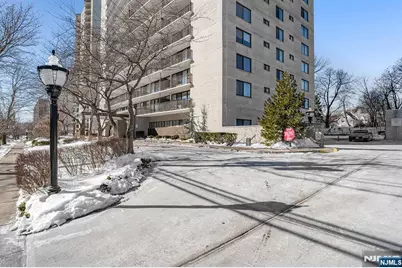 277 Prospect Avenue 18B #18B, Hackensack, NJ 07601 - Photo 1