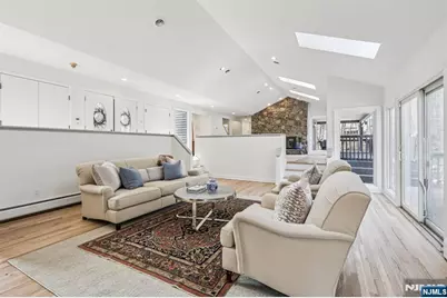 11 Carlough Road, Upper Saddle River, NJ 07458 - Photo 7