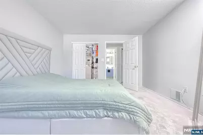 1068 Cambridge Court, Mahwah, NJ 07430 - Photo 11