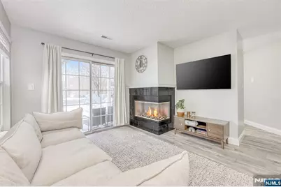 1068 Cambridge Court, Mahwah, NJ 07430 - Photo 5