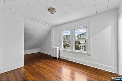 1614 Center Avenue, Fort Lee, NJ 07024 - Photo 15