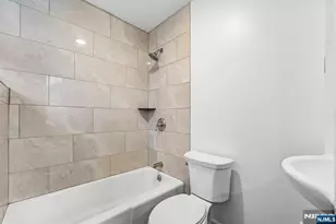 1614 Center Ave, Fort Lee, NJ 07024 - Photo 19