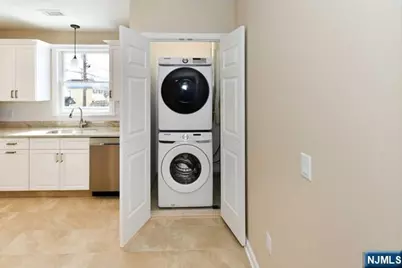 398 Franklin Avenue, Wyckoff Township, NJ 07481 - Photo 15