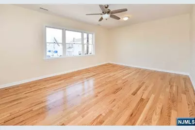 398 Franklin Avenue, Wyckoff Township, NJ 07481 - Photo 5