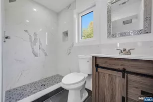 378 Marvin Ave, Hackensack, NJ 07601 - Photo 23