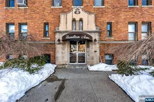 303 Hamilton Pl A4, Hackensack, NJ 07601 - Photo 3