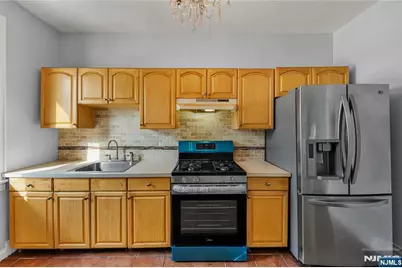 303 Hamilton Place A4 #A4, Hackensack, NJ 07601 - Photo 11